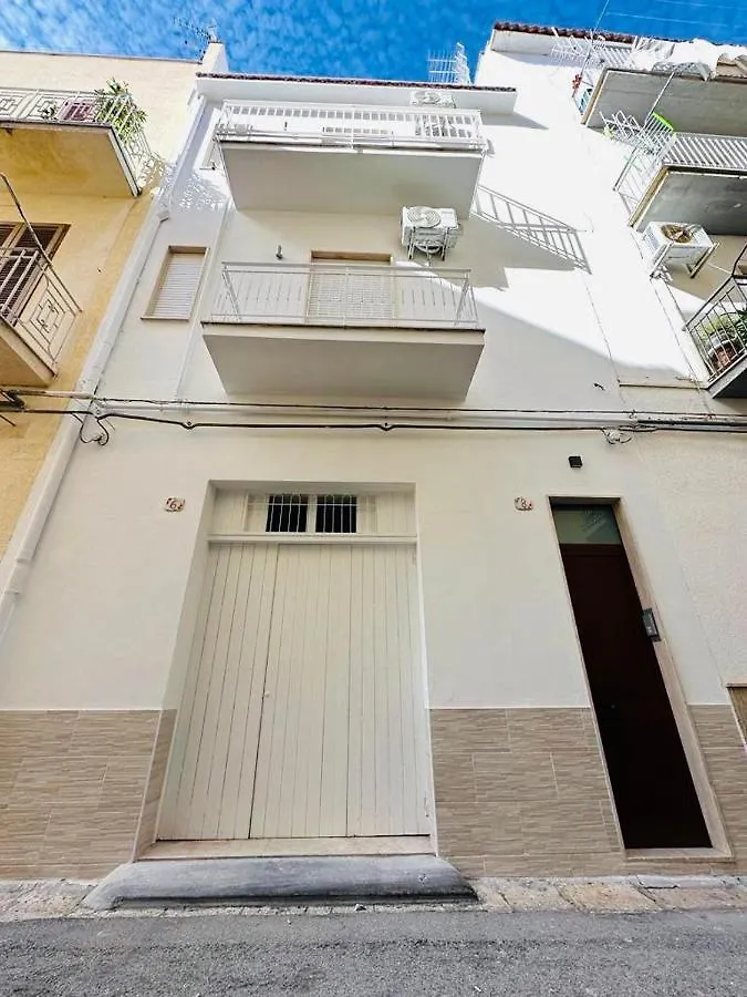 Amalcamo Apartments
