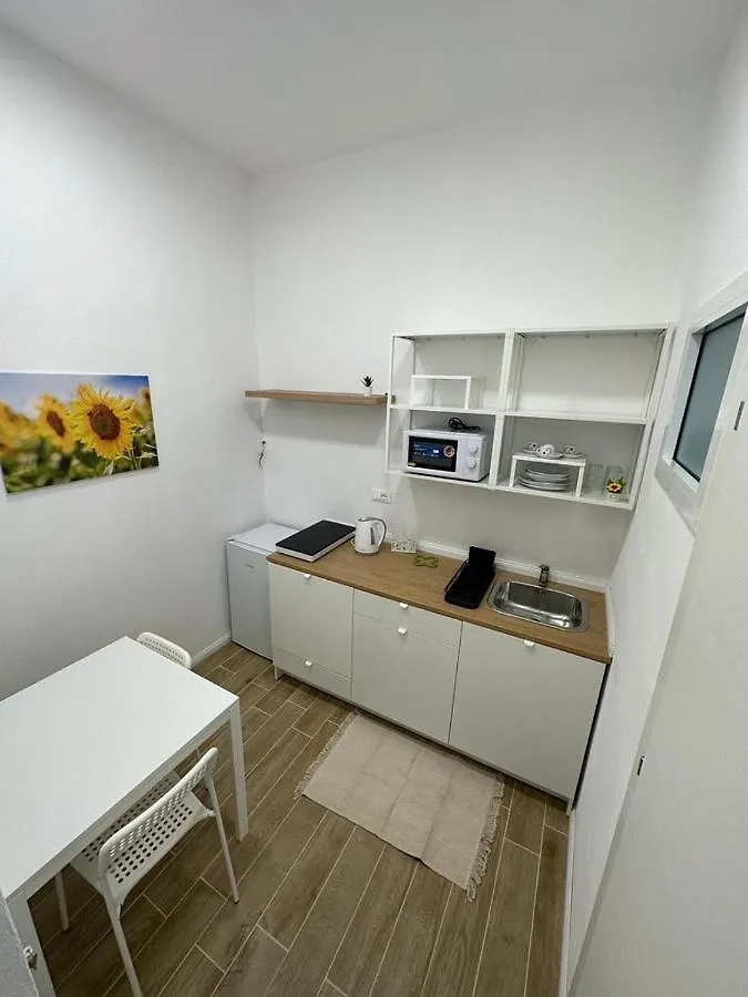 Amalcamo Apartments